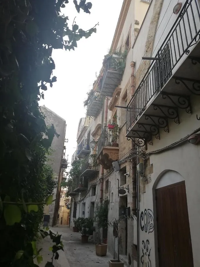 Arimatea Accommodations Palermo 3*,