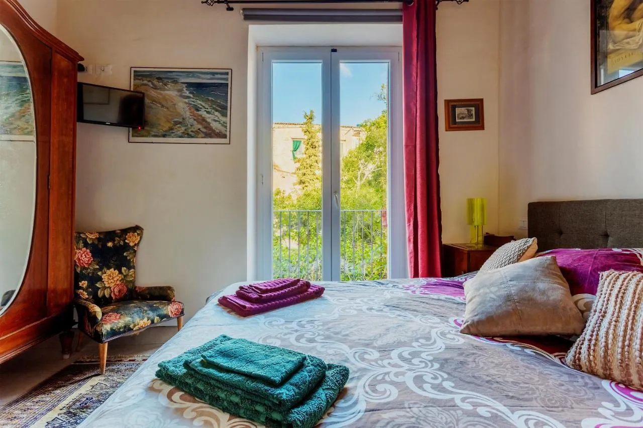 *** Guest house Arimatea Accommodations Palermo Italy